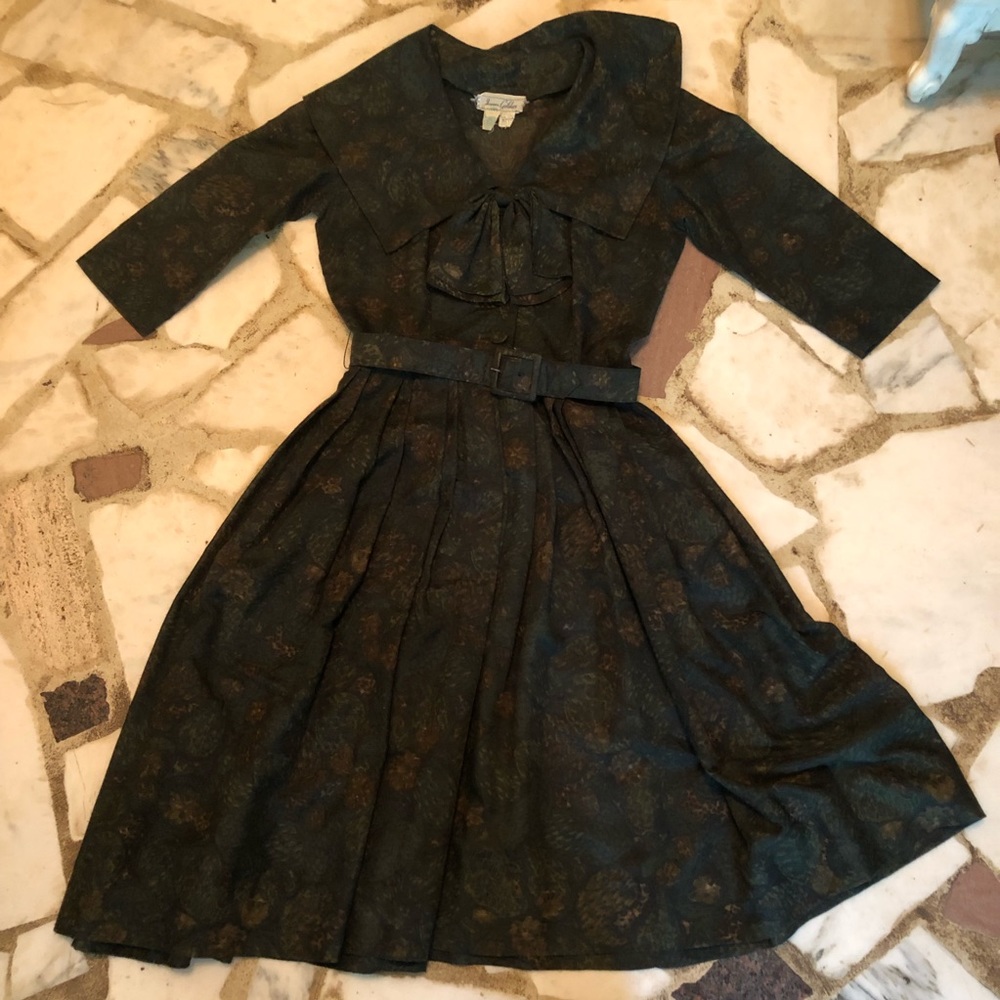 ****SOLD****1950s abstract floral belted dress